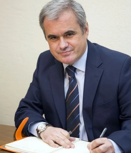 Sobre nosotros 1 - Santa Cruz Economistas